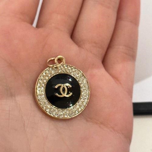 Chanel vintage gold toned - chanel,