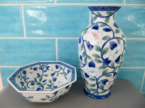 Vintage gokusai maebata lotus - vintage,