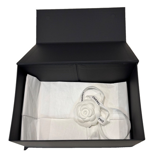 Chanel box with magnetic lid - with,