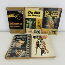 James Bond Vintage PAN Book