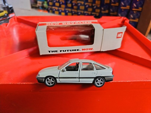 Boxed model gama opel - 1/43,
