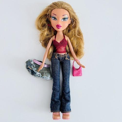 Bratz step out yasmin doll - out,