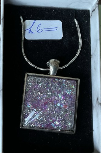 Handmade resin pendant - resin, set