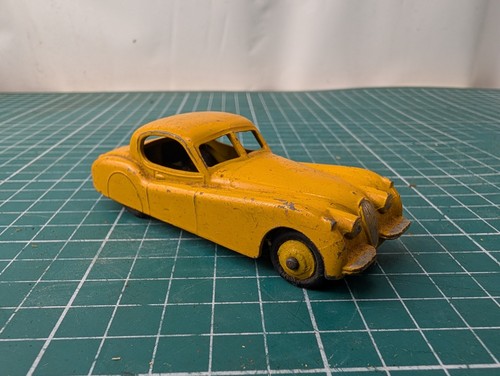 Dinky model 157 jaguar - no,