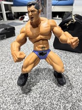 2005 JAKKS PACIFIC WWE Batista  RING GIANTS 14" POSEABLE ACTION FIGURE