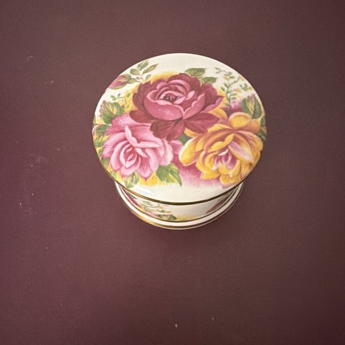 Royal albert old country - country, roses