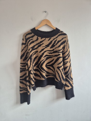 Zebra tiger print fuzzy - h&m, /