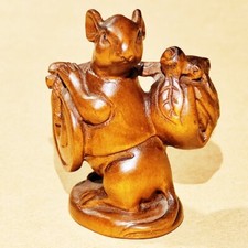 M8671 - 2" Hand Carved Boxwood