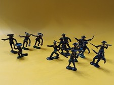 Vintage Plastic Toy Soldiers &