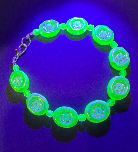 Green mint uranium - green,