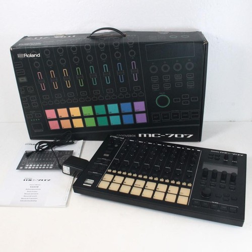 Roland 707 groovebox - mc-707,