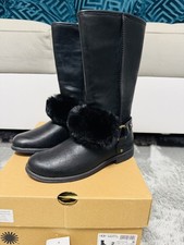UGG 1094582K  LILI  GIRLS  BLACK FAUX LEATHER  BOOTS  SIZE UK1 EU 33.5