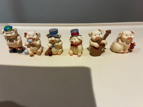 Pigs figurines set 6 - figurines, of