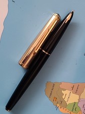 Parker 61 Fountain Pen Rolled Gold Cap 14k Solid Gold Nib in very good Condition