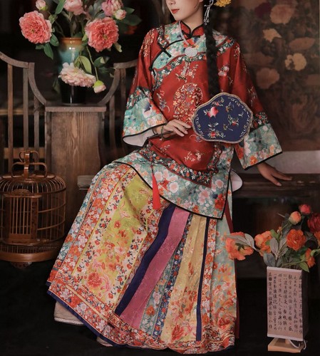 Chinese traditional outfit - chinese,
