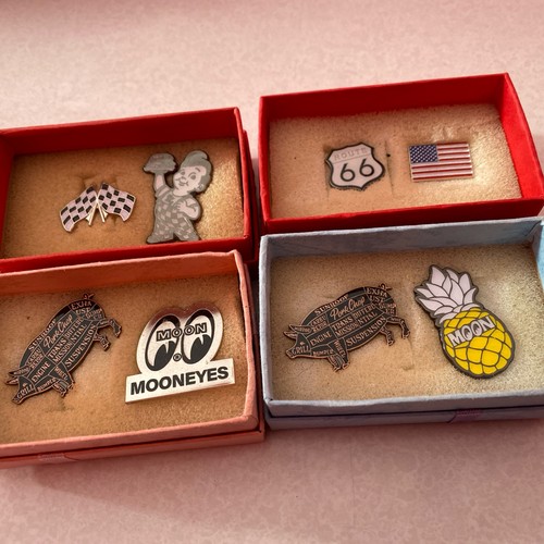 Pin badges mooneyes - badges, 8