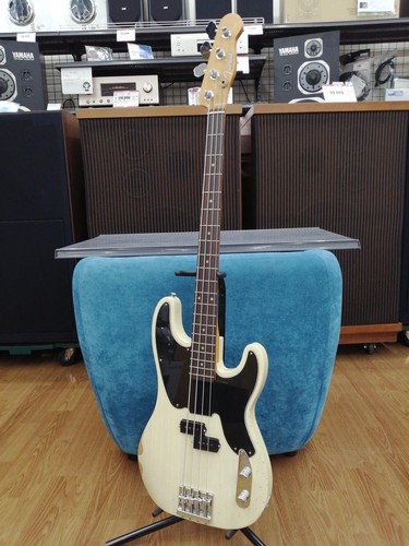 Fender mike dirnt road worn - [fender],