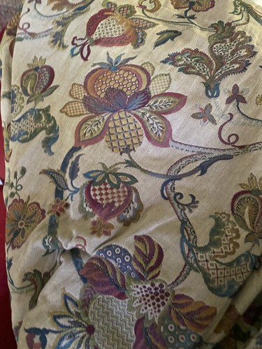 Large vintage floral jacobean - vintage,