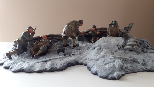 Britains 17500 ww2 hold to - ,