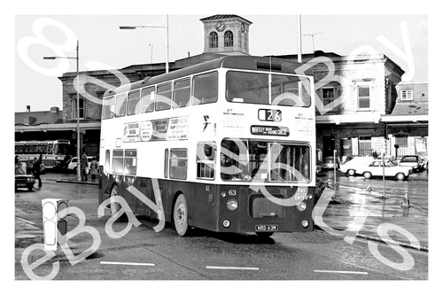 Bus photograph reading - bus,