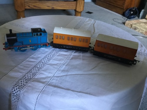 Tomas tank engine with annie - engine,