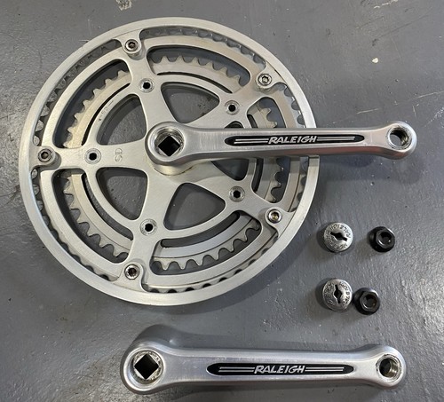 Raleigh badged chainset - raleigh, sr