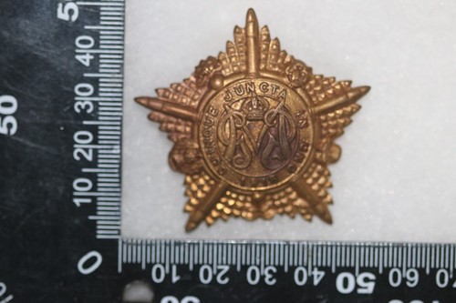 British army metal cap badge - british,