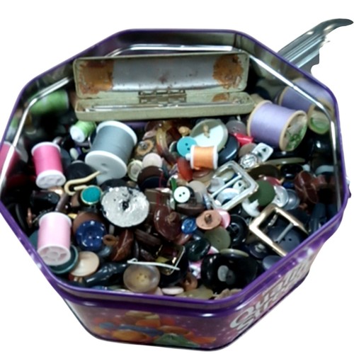 Vintage sewing tin - vintage,