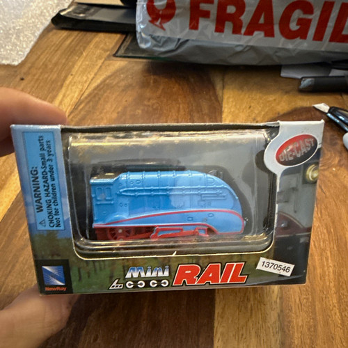 New ray mini rail - rail, locomotive