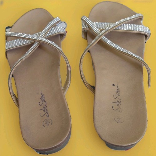Sole sister size - sister, 6