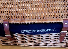 Alfred Button Hamper Picnic/ Hamper Basket