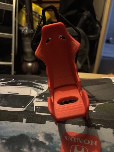Printed bucket seat - printed, phone