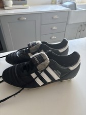 Adidas copa mundials black with fg studs and size 8