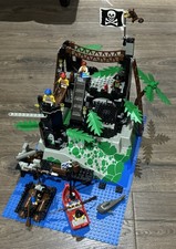 LEGO Pirates: Rock Island