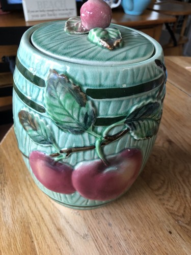 Vintage cookie jar - cookie, l&m