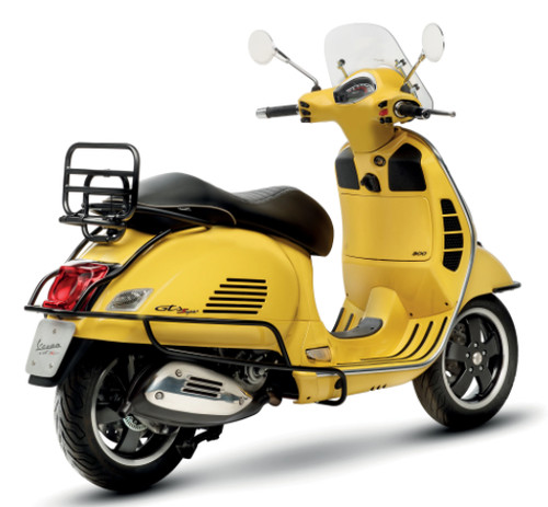 Vespa gts rear - rear, folding