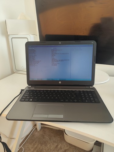 225 laptop for repair - hp,