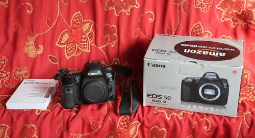 Canon eos mark body - iv,