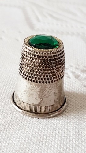 Silver tone metal thimble - silver,