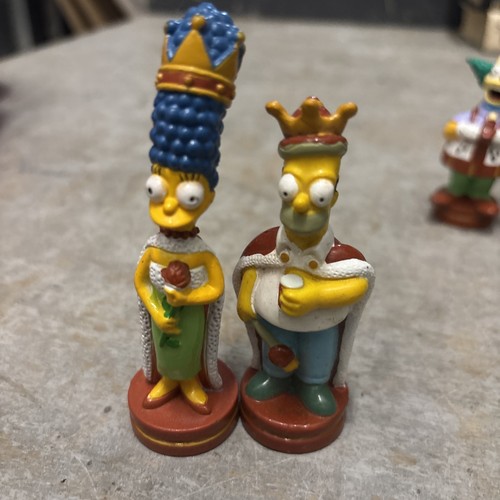 Homer and marge simpson - homer,