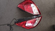 FORD FIESTA MK7 13-17 PAIR  STANDARD TYPE REAR LIGHTS LAMPS TAIL LIGHT COMPLETE