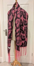 Oliver Bonas pink black