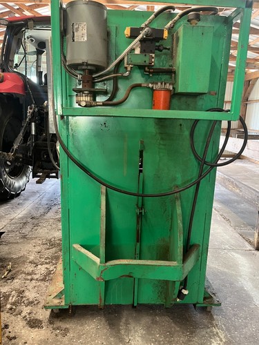 Cardboard compactor the - compactor,