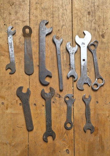 Vintage spanners old job - old,