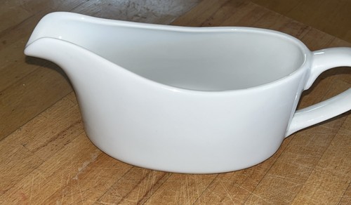 Sainsburys large white gravy - white,