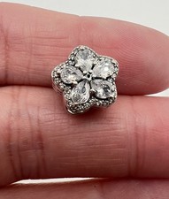 Sparkling Snowflake Charm for bracelet s925 925 Sterling Silver Gift 