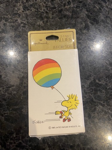 Vintage peanuts table - peanuts, 2