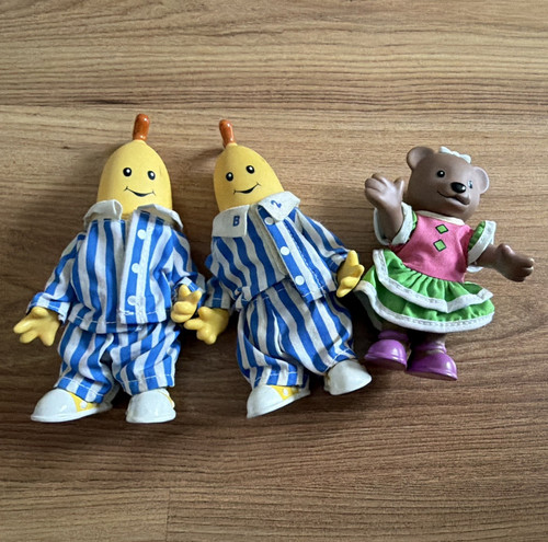 Bananas in pyjamas - &, +