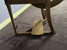 VINTAGE SPINNING WHEEL