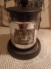 BODUM La Cafetiere 4 Cup French Press Coffee Maker, Black/Silver. With base. 